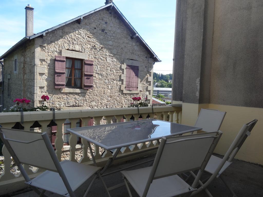 La Petite Cerise Villa Eymoutiers  Buitenkant foto